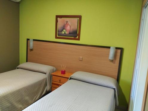 Hostal DS Velilla de San Antonio Buitenkant foto